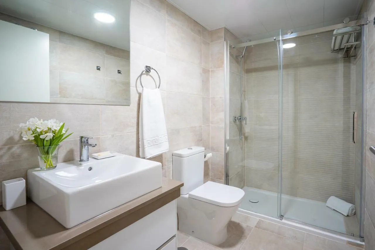 マラガGran Vivienda De Lujo Frente Al Marアパートメント 0*, マラガ スペイン